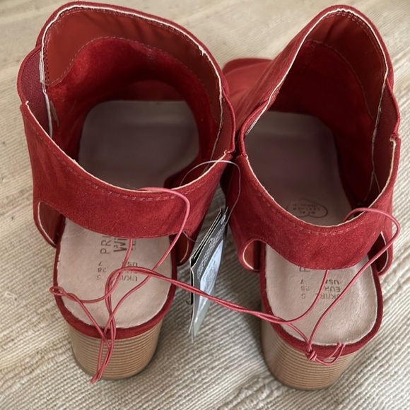 Primark | Block Heel | Sandal - Picture 4 of 8